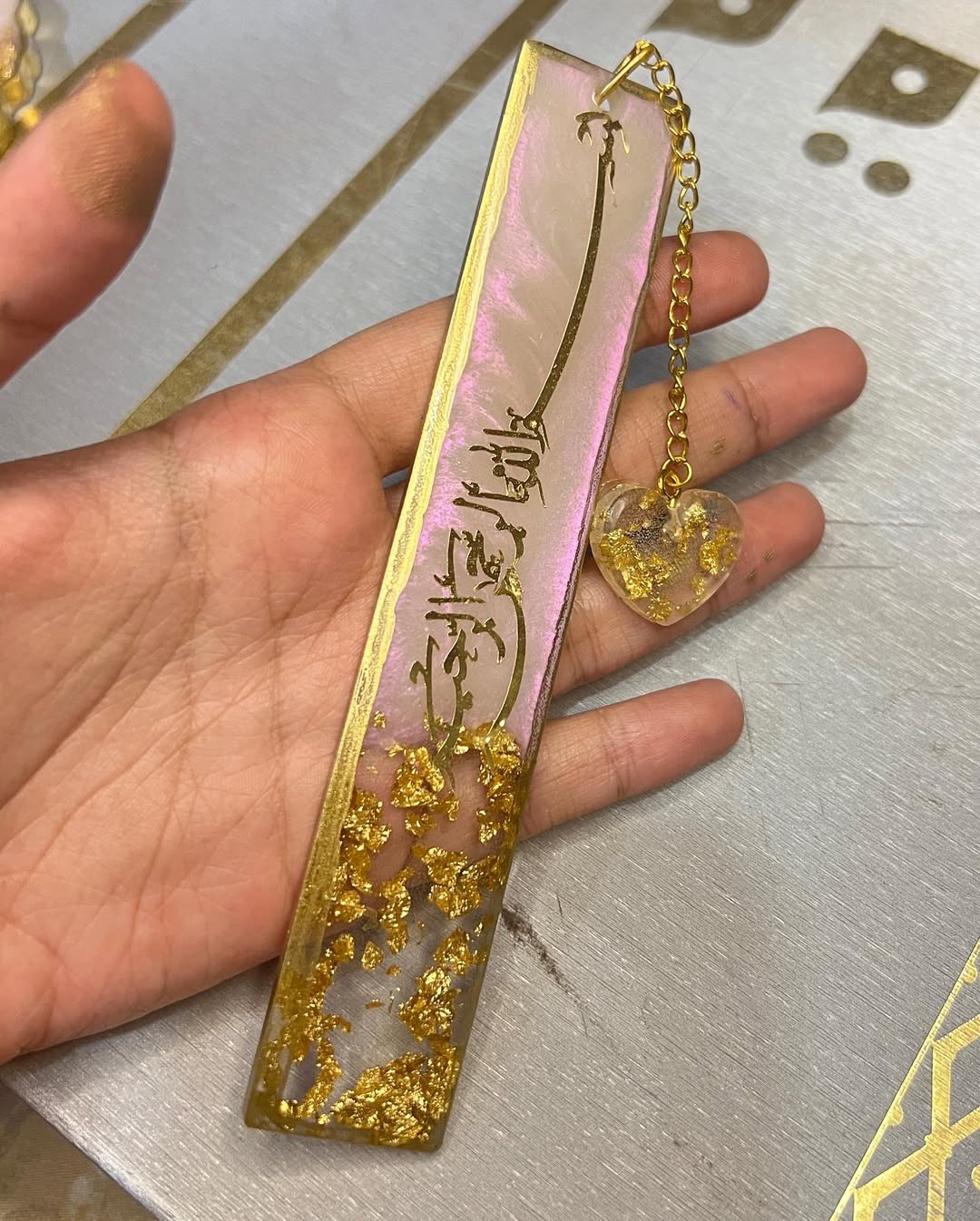 🌟 Golden Edge – Luxury Resin Bookmark with Gold Foil Detailing