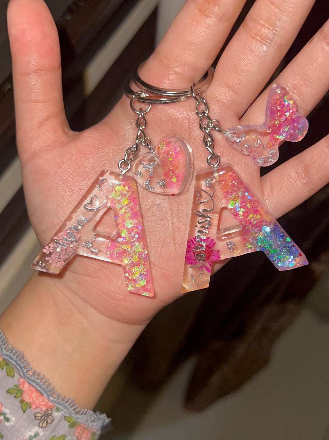 ✨ Personalized Alphabet Resin Keychain – Custom Initial Charm Gift