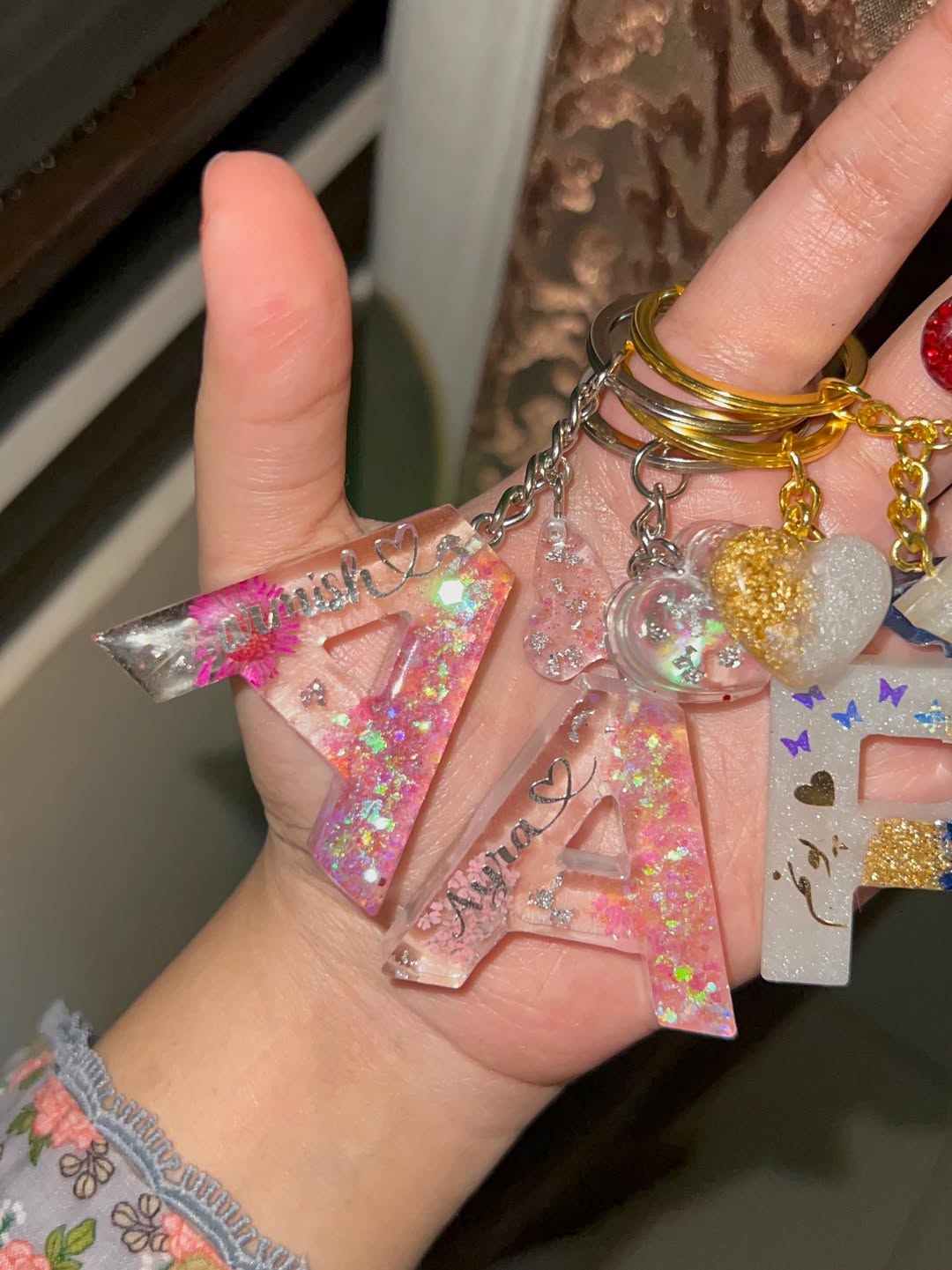 ✨ Personalized Alphabet Resin Keychain – Custom Initial Charm Gift