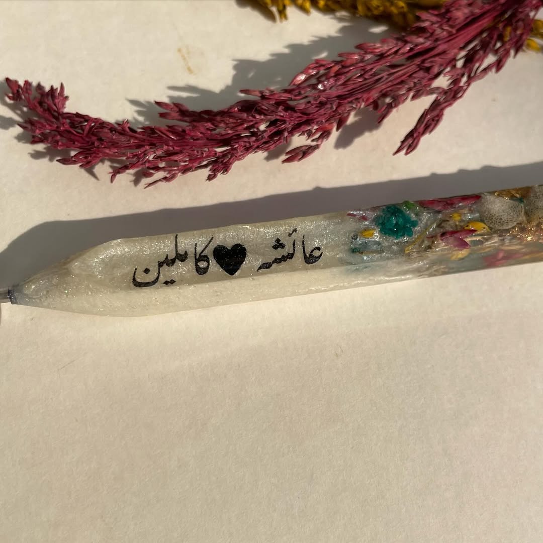 Elegant Bloom Resin Pen